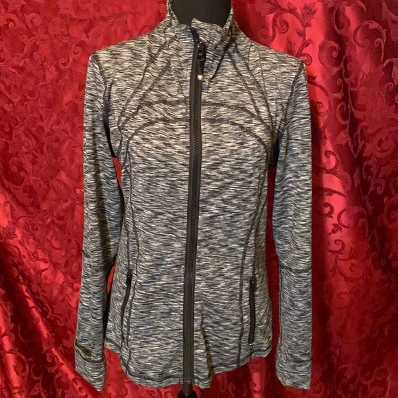 lululemon athletica Jackets & Blazers - LULULEMON FULL ZIP JACKET🔥
